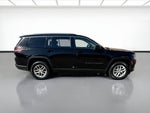 2023 Jeep Grand Cherokee L Laredo 4x4