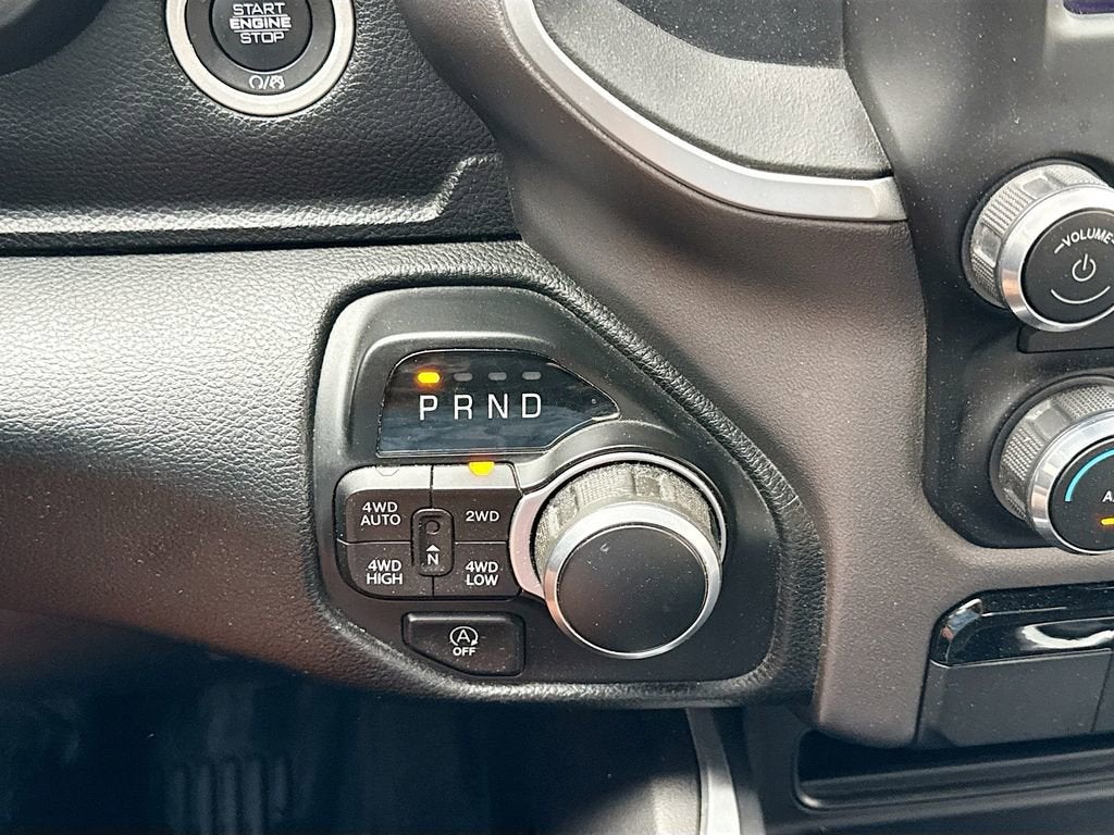 2022 RAM 1500 Big Horn Quad Cab 4x4 6'4" Box