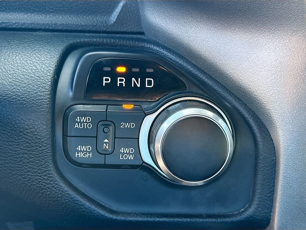 2019 RAM 1500 Big Horn/Lone Star Crew Cab 4x4 5'7" Box