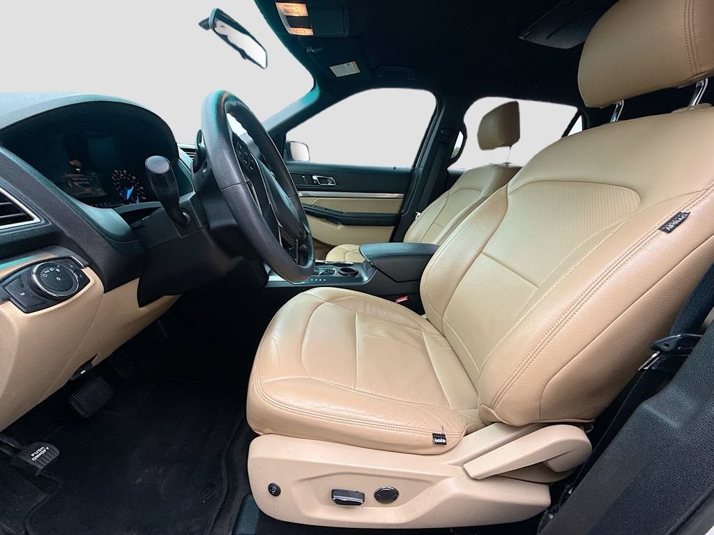 2017 Ford Explorer Base