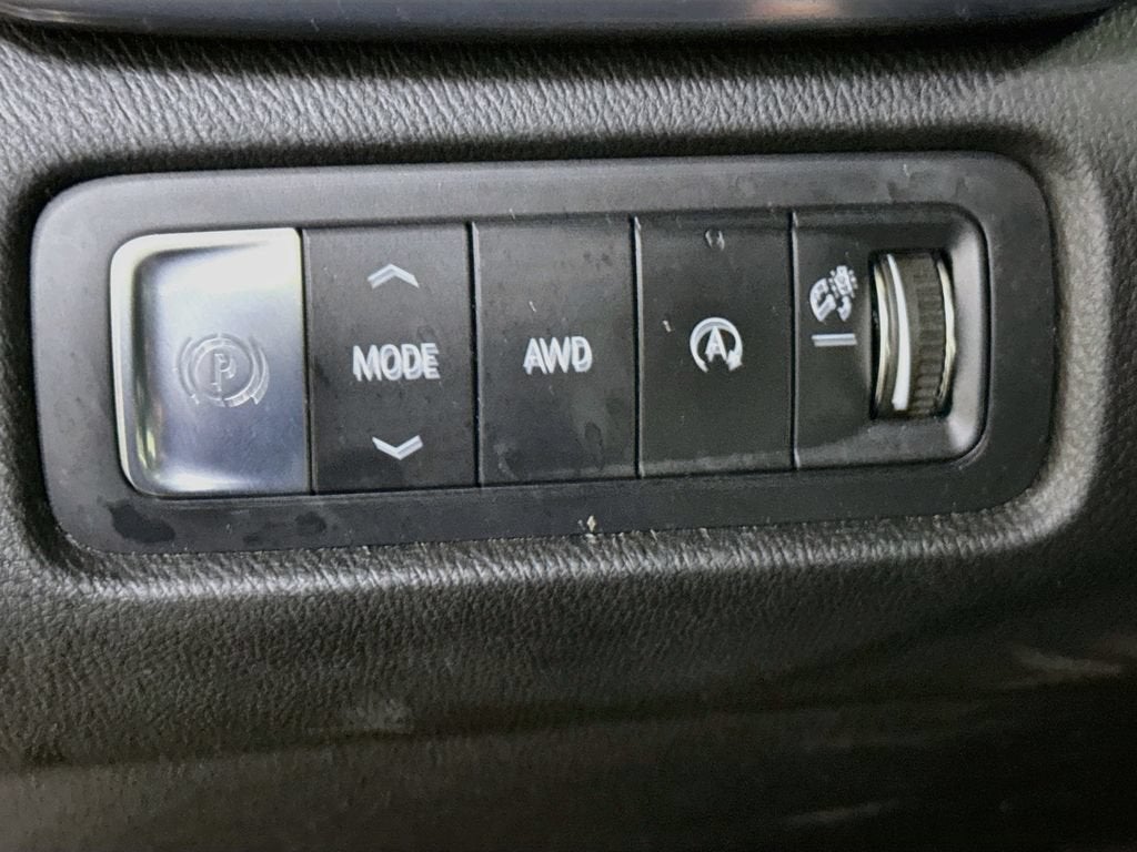 2024 GMC Acadia AT4