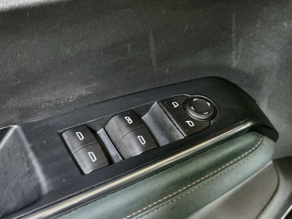 2024 GMC Acadia AT4