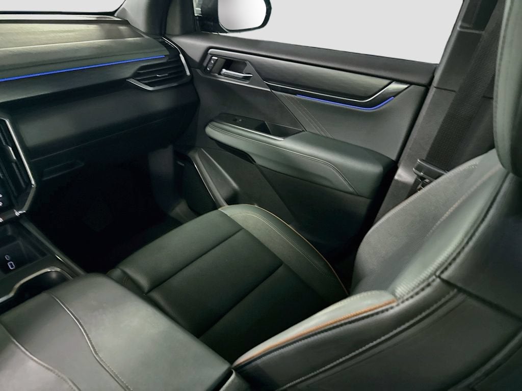 2024 GMC Acadia AT4