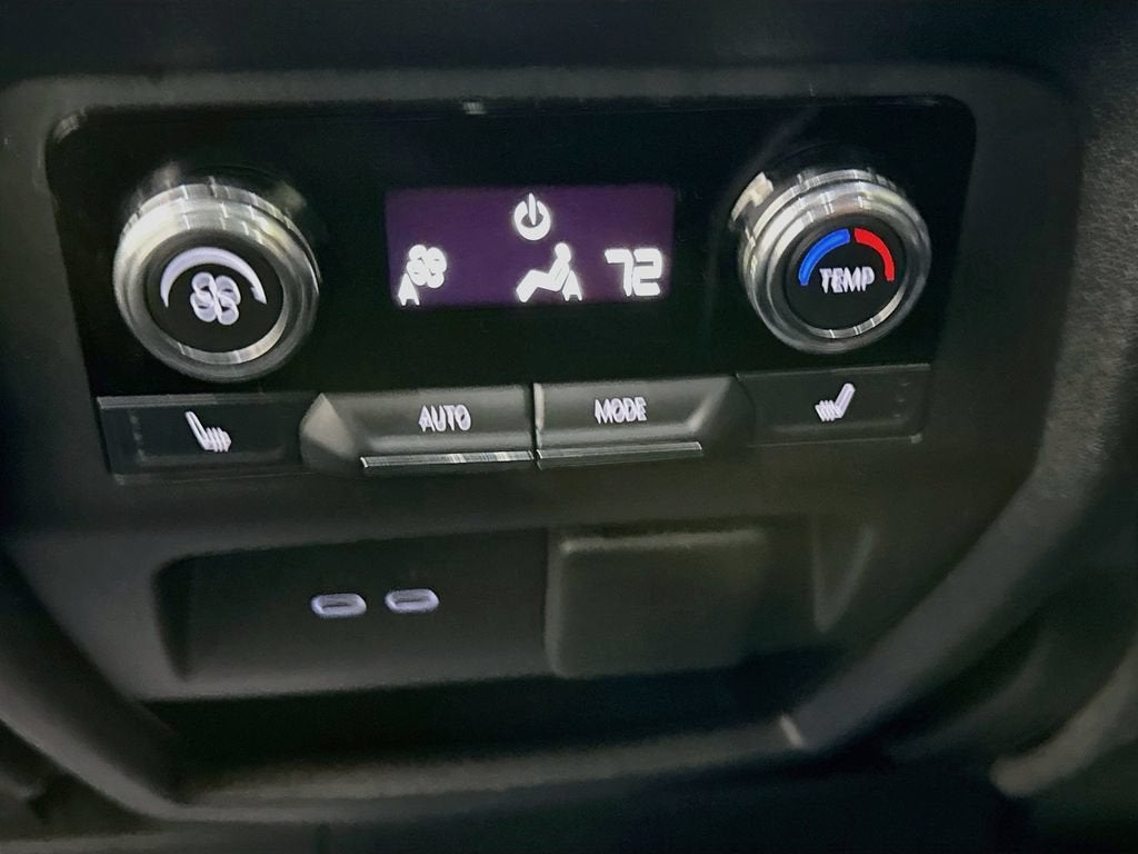 2024 GMC Acadia AT4