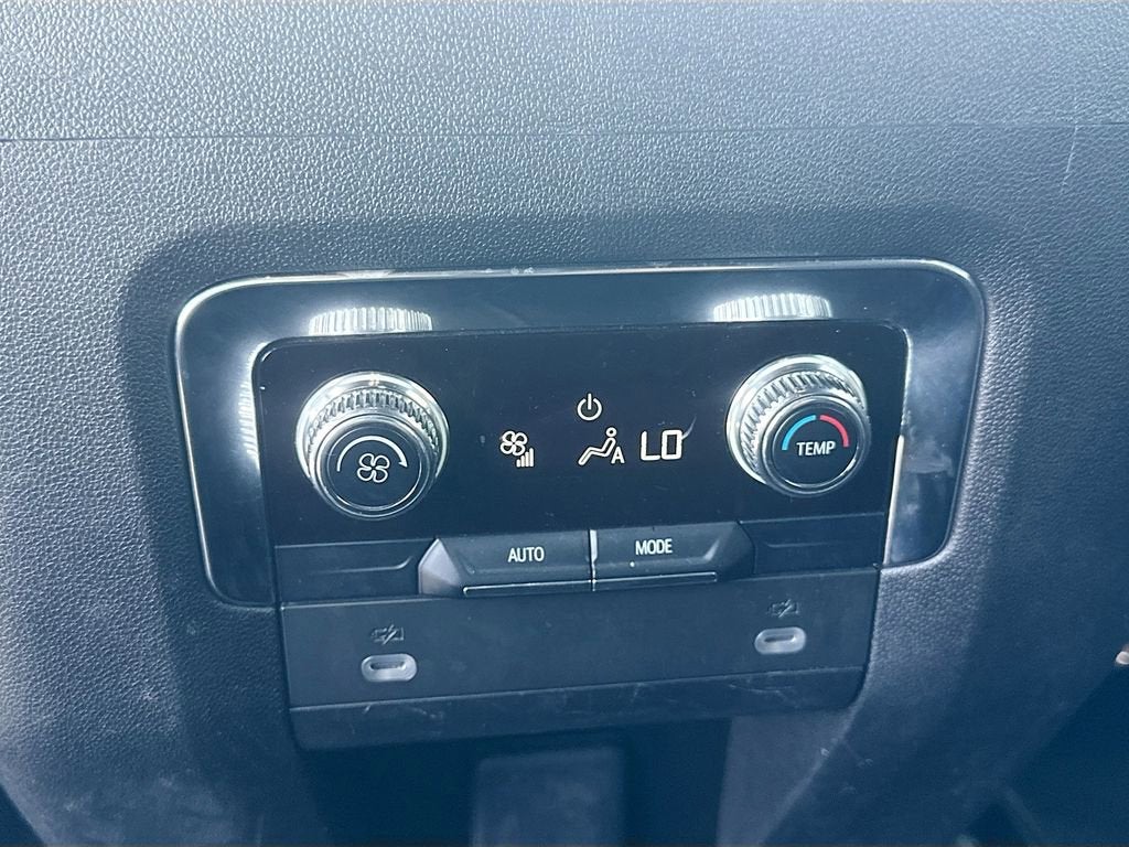 2023 GMC Yukon SLE