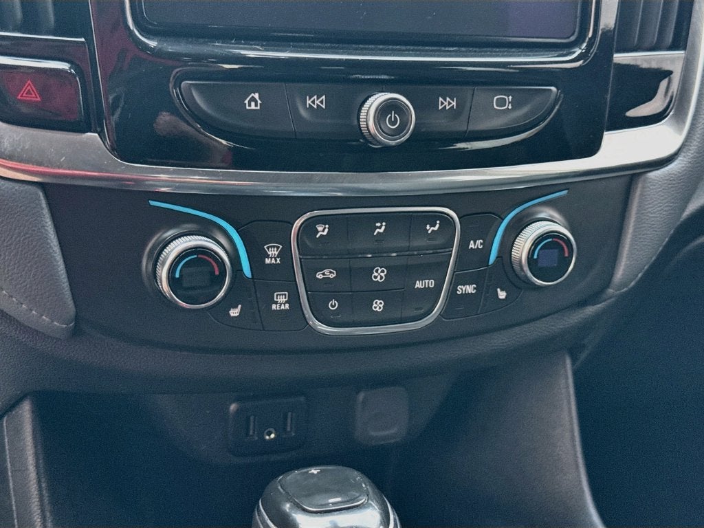 2020 Chevrolet Traverse LT Cloth