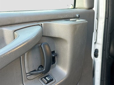 2015 Chevrolet Express Passenger 2500 LS