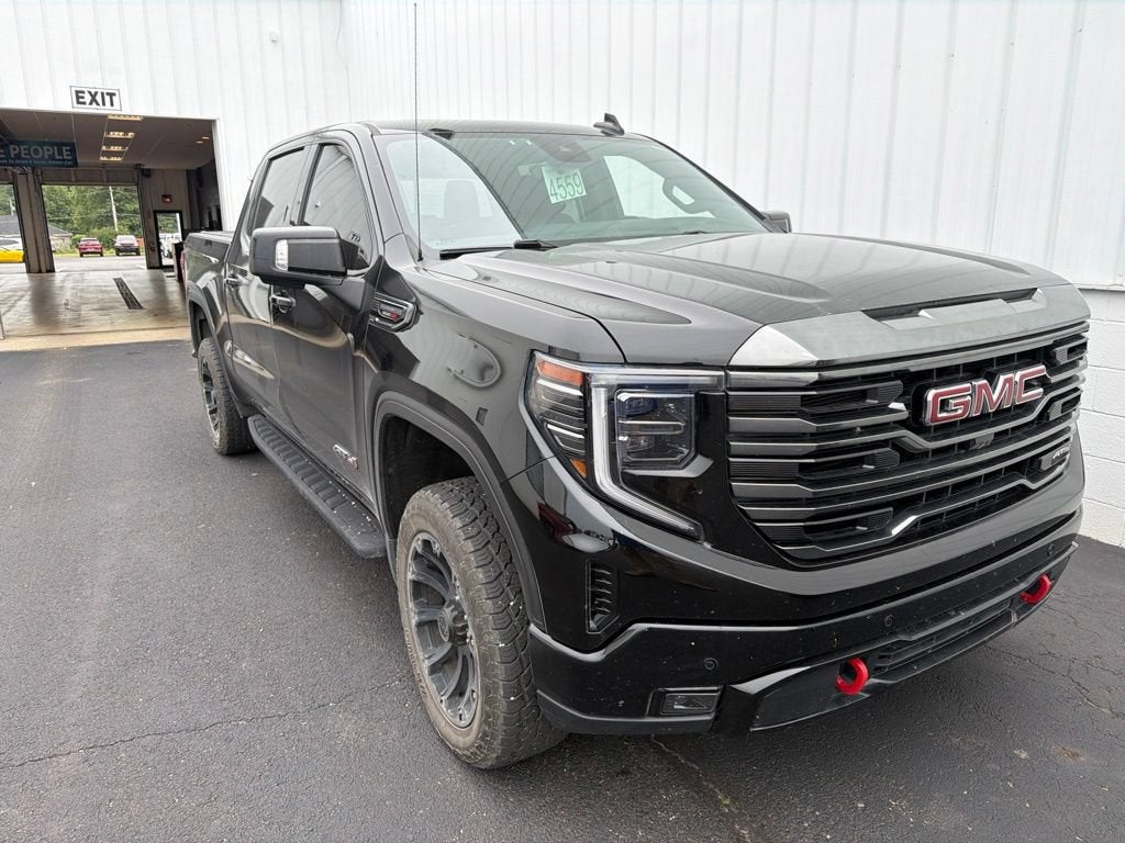 2023 GMC Sierra 1500 AT4