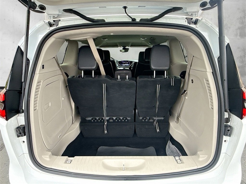 2022 Chrysler Pacifica Hybrid Touring L