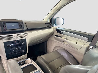 2010 Volkswagen Routan SEL w/Navigation