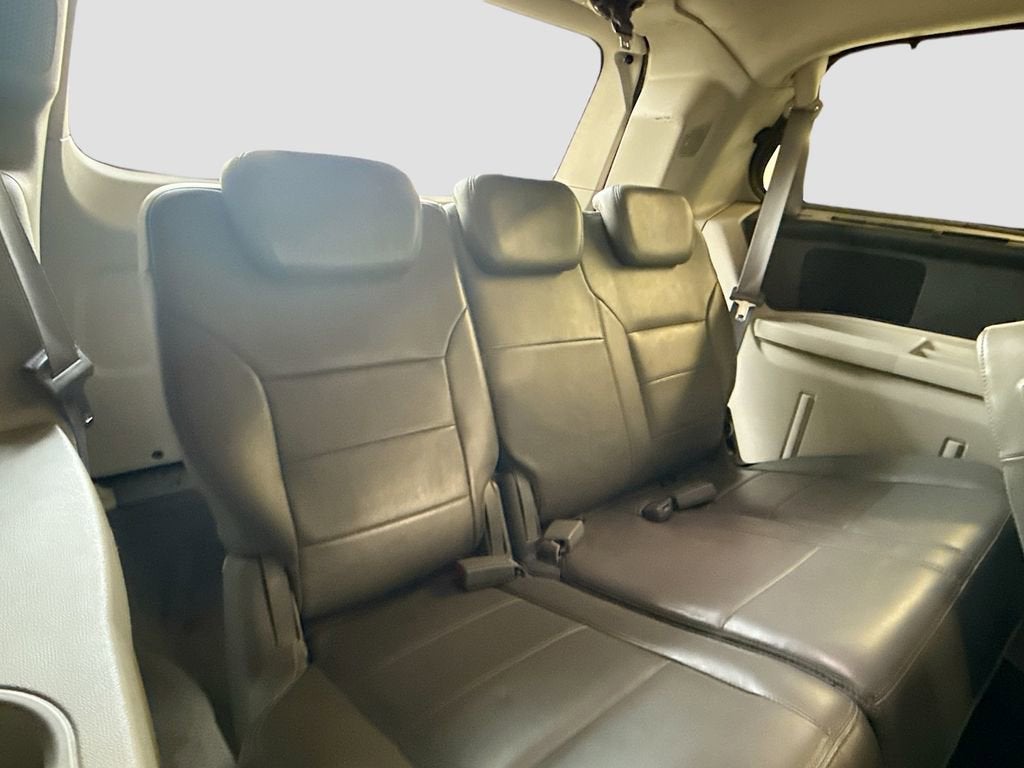 2010 Volkswagen Routan SEL w/Navigation