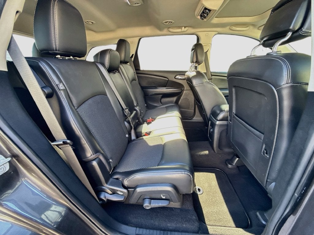 2020 Dodge Journey Crossroad