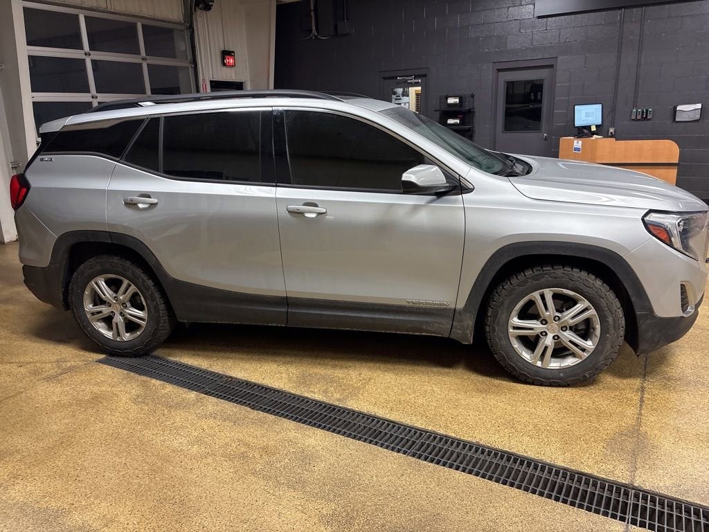 2020 GMC Terrain SLE