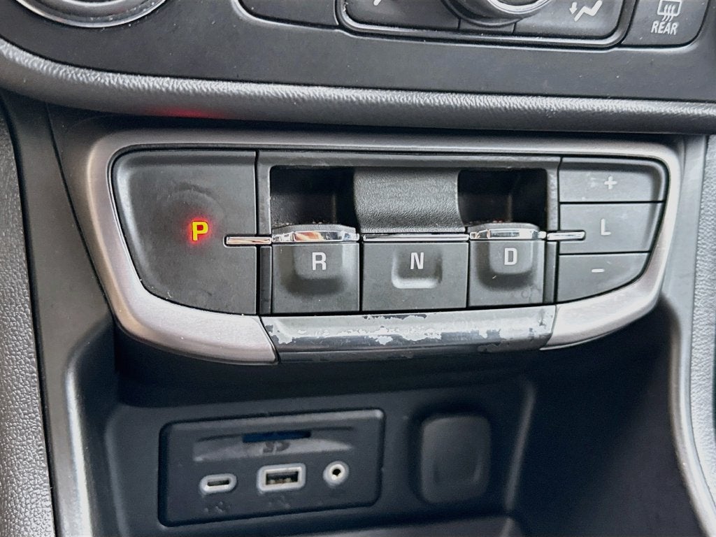 2023 GMC Terrain AT4