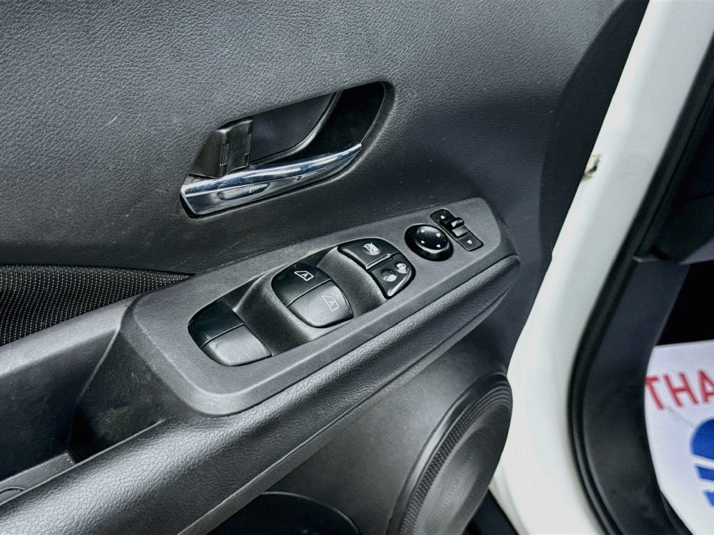 2023 Nissan Kicks SV Xtronic CVT