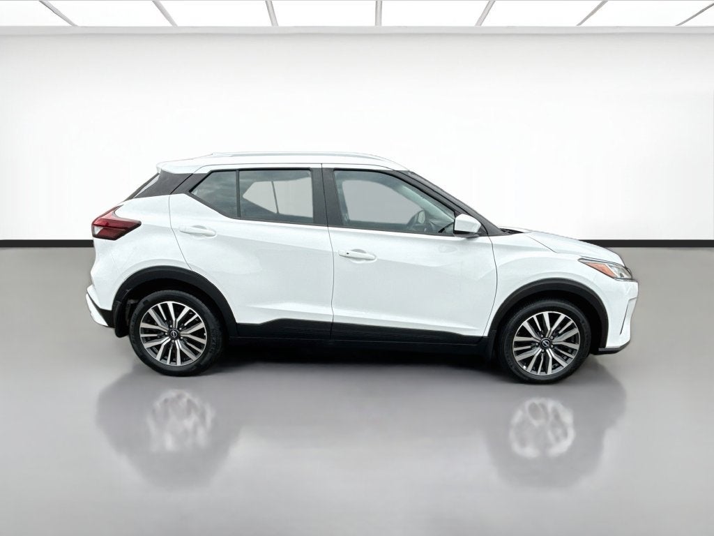 2023 Nissan Kicks SV Xtronic CVT