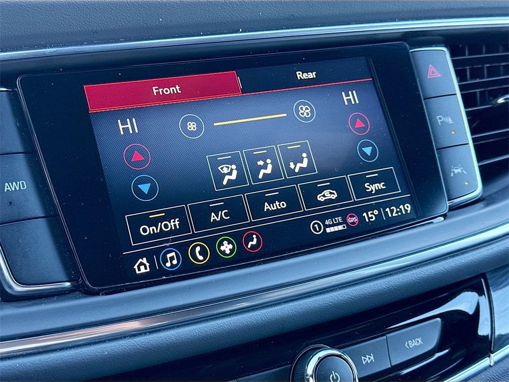 2024 Buick Enclave Essence