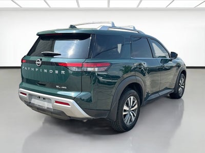 2025 Nissan Pathfinder SL 4WD