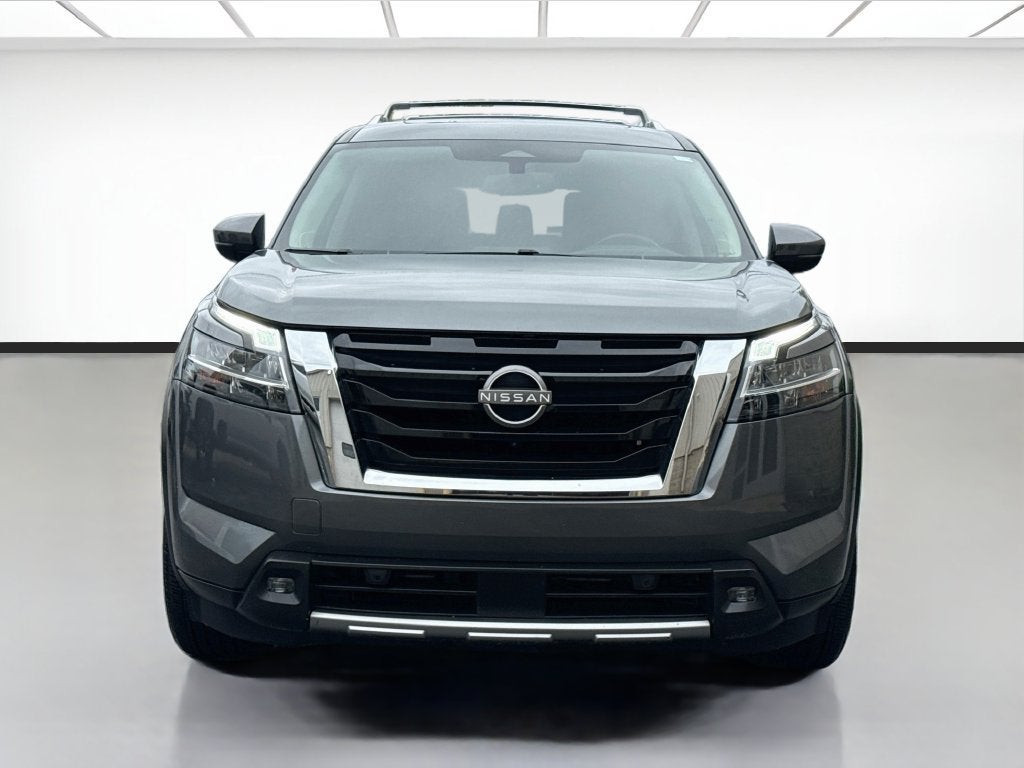 2022 Nissan Pathfinder SL 4WD