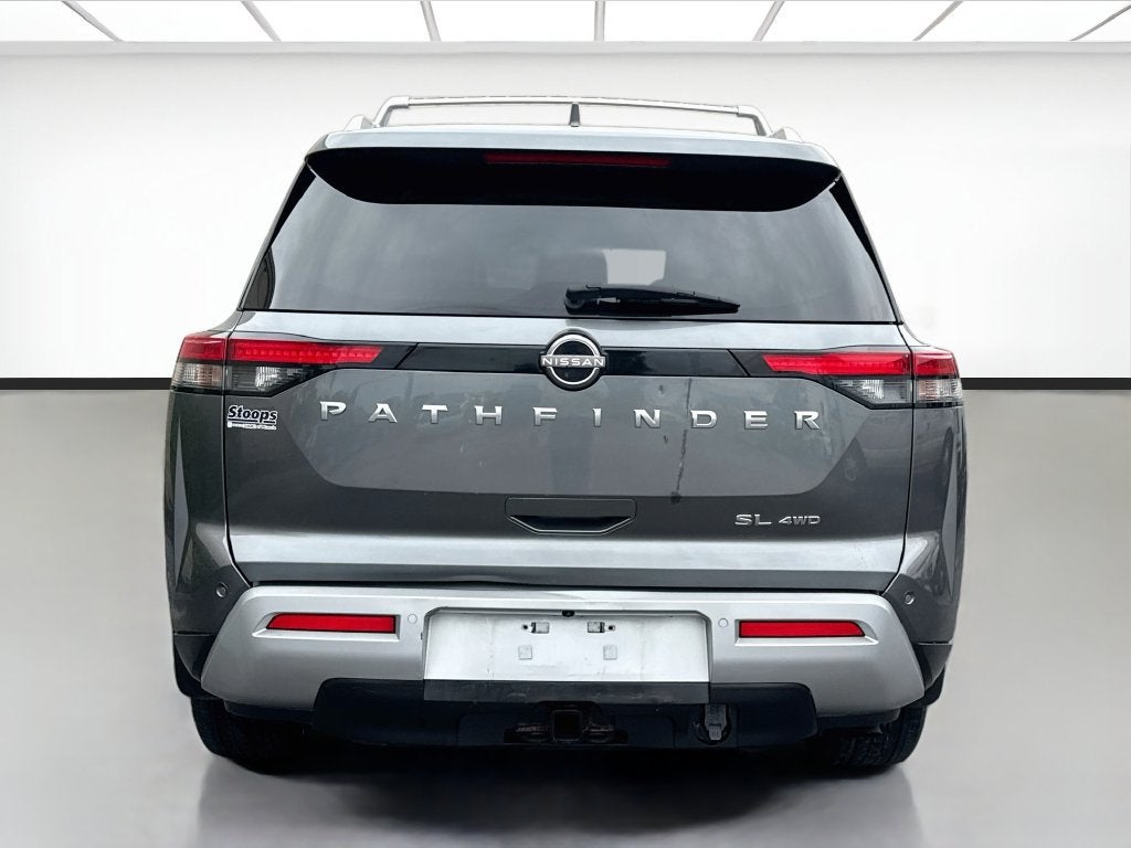 2022 Nissan Pathfinder SL 4WD