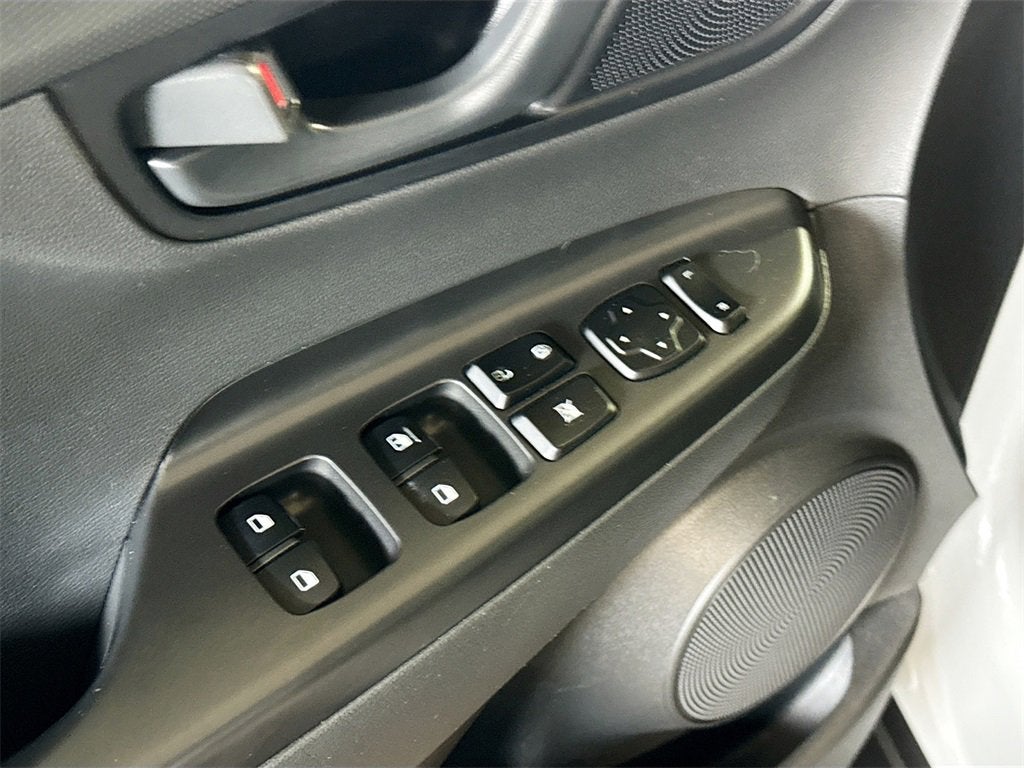 2022 Hyundai Kona SE