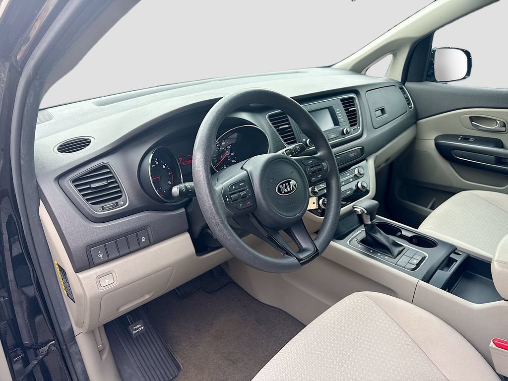 2018 Kia Sedona L