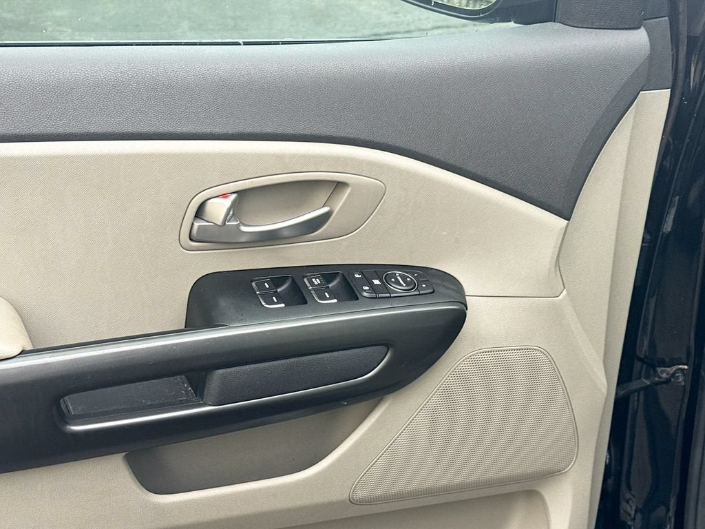 2018 Kia Sedona L
