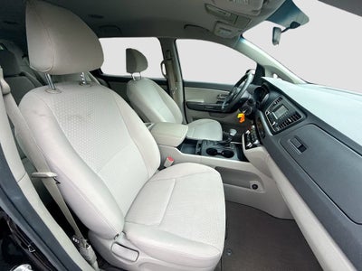 2018 Kia Sedona L