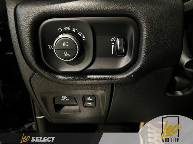 2022 RAM 1500 Big Horn Crew Cab 4x4 6'4" Box