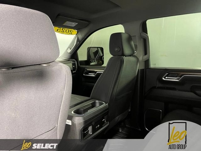 2025 Chevrolet Silverado 3500 HD LT