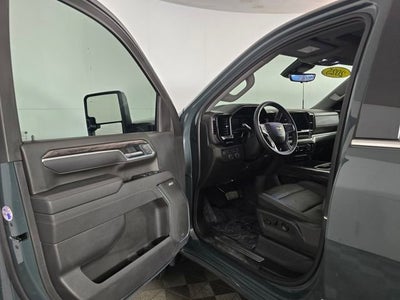 2025 Chevrolet Silverado 3500 HD LTZ