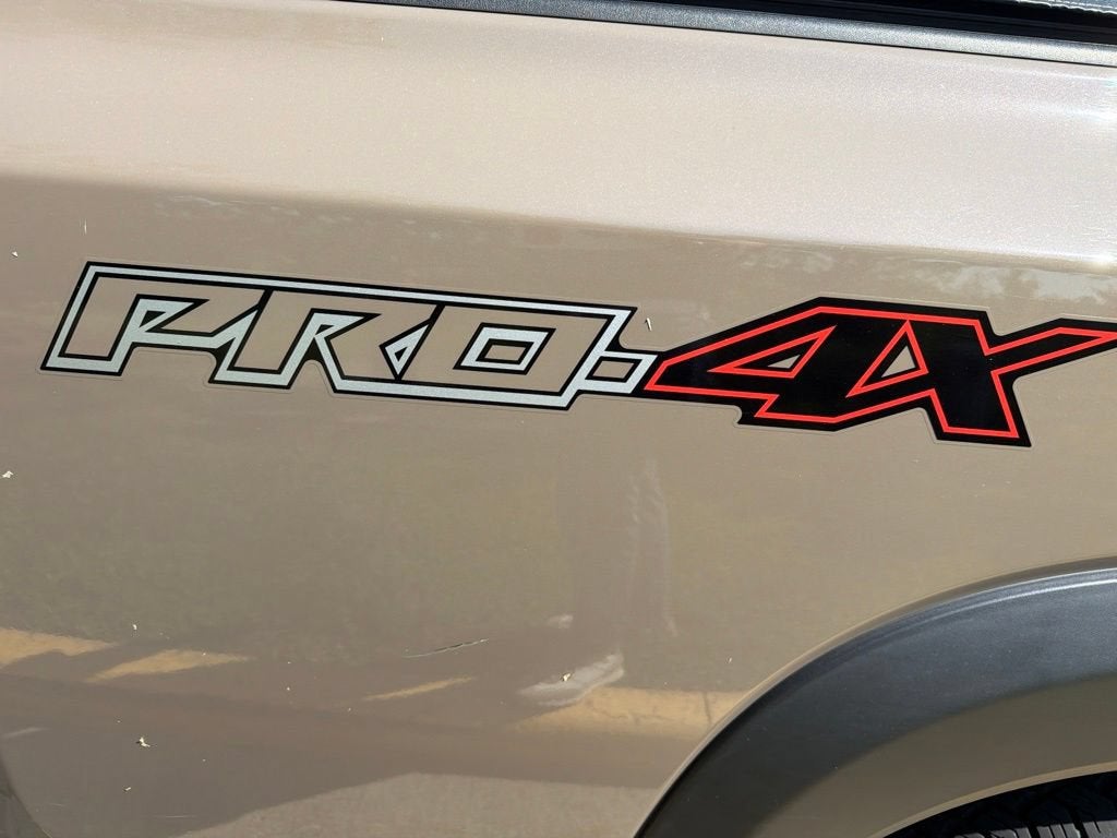 2023 Nissan Frontier Crew Cab PRO-4X 4x4