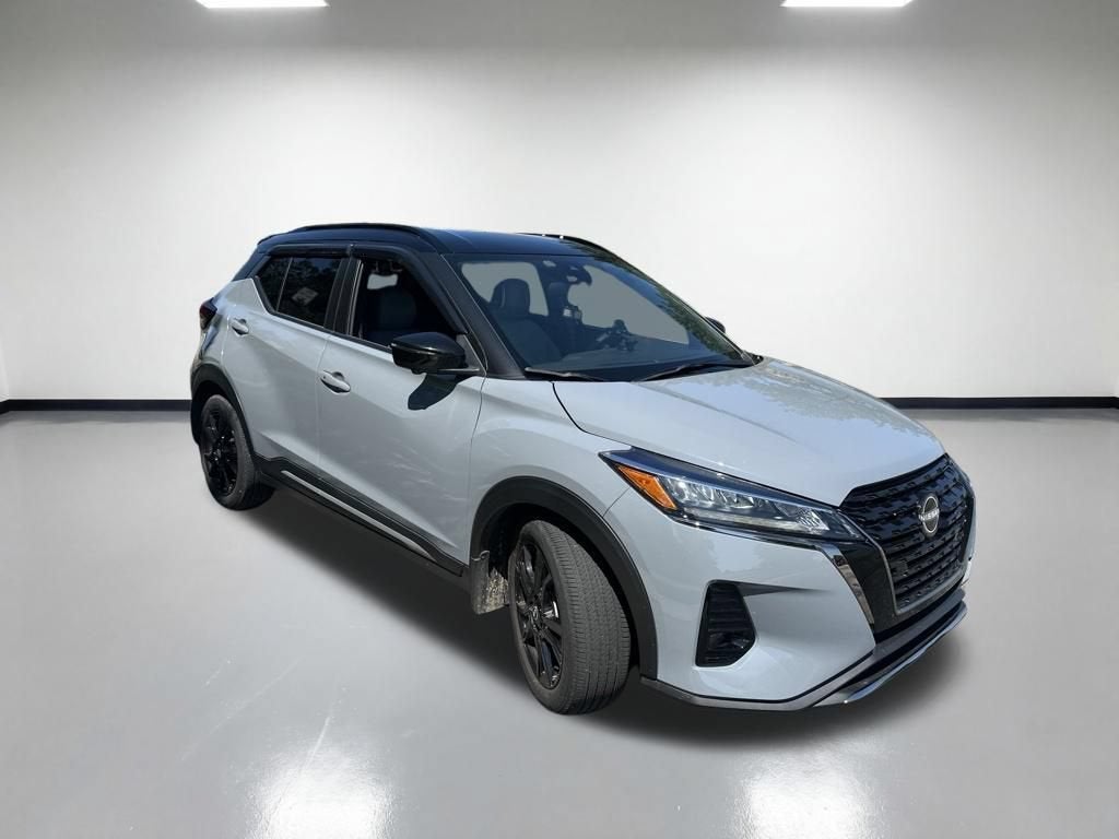 2023 Nissan Kicks SR Xtronic CVT