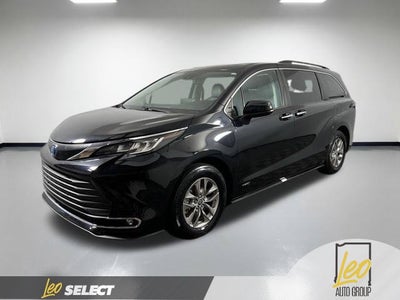 2021 Toyota Sienna XLE