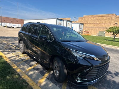 2021 Toyota Sienna XLE