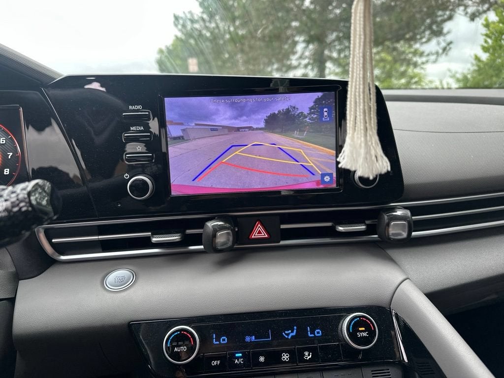 2022 Hyundai Elantra SEL