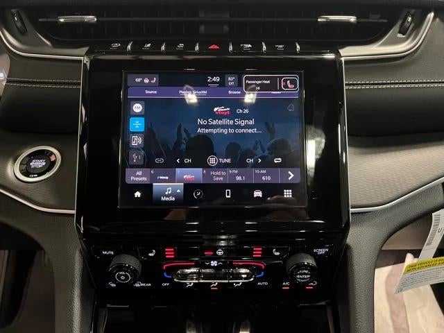 2023 Jeep Grand Cherokee Altitude 4x2
