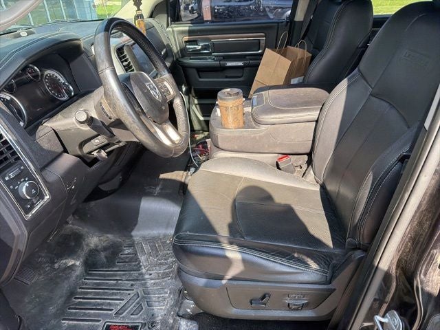 2018 RAM 1500 Laramie Crew Cab 4x4 6'4' Box