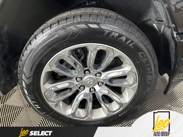 2023 RAM 1500 Laramie Crew Cab 4x4 5'7' Box