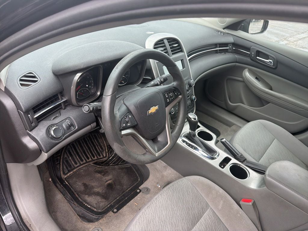 2015 Chevrolet Malibu LS 1LS