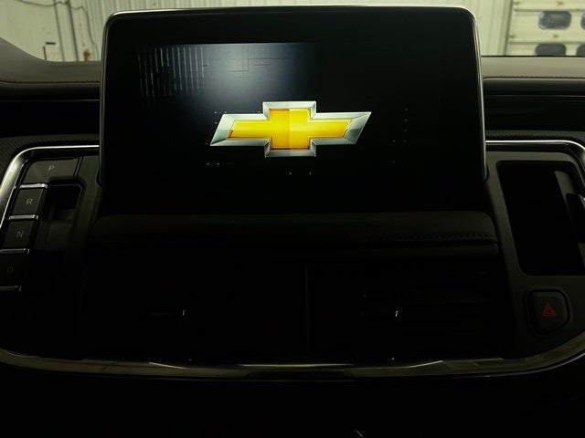 2024 Chevrolet Suburban 4WD RST