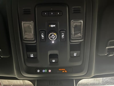 2024 Chevrolet Suburban 4WD RST