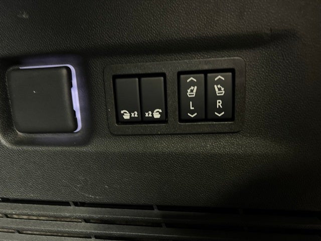 2024 Chevrolet Suburban 4WD RST