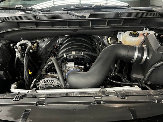 2024 Chevrolet Suburban 4WD RST