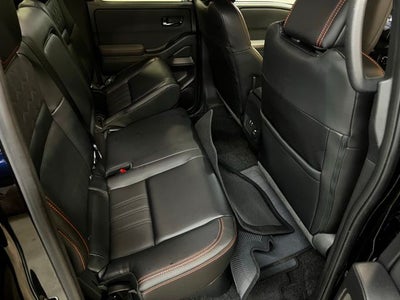 2024 Nissan Frontier Crew Cab PRO-4X 4x4