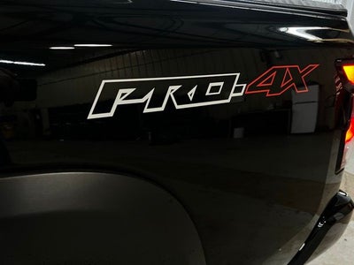 2024 Nissan Frontier Crew Cab PRO-4X 4x4