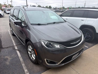 2020 Chrysler Pacifica Touring L