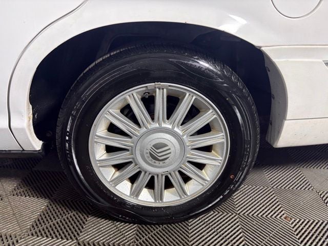 2009 Mercury Grand Marquis LS (Fleet Only)