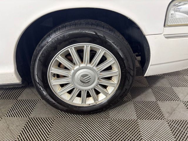 2009 Mercury Grand Marquis LS (Fleet Only)