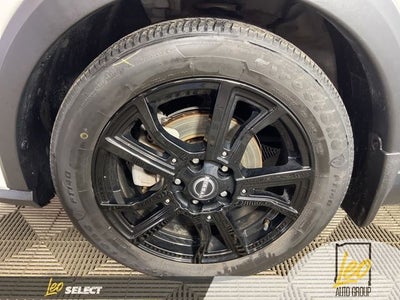 2023 Nissan Kicks SR Xtronic CVT